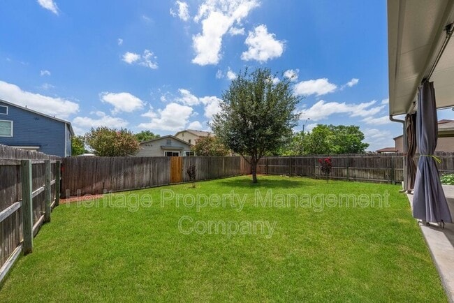 Building Photo - 7347 Bluebonnet Bay
