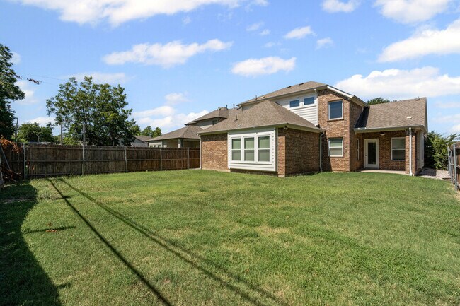 Building Photo - 2909 Gordon Ave