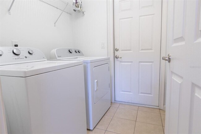 Building Photo - 361 Cabello Dr