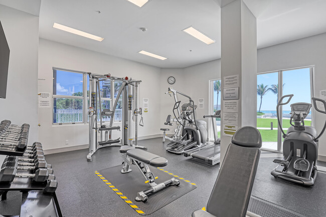 Building Photo - 5200 N Ocean Dr