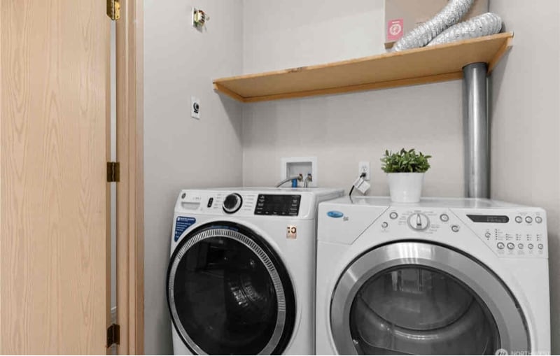 Building Photo - 3615 Auburn Way S