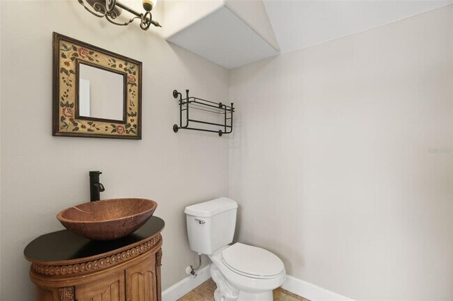 Building Photo - 5554 Palm Lake Cir