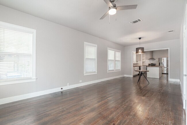 Building Photo - One Story Dream