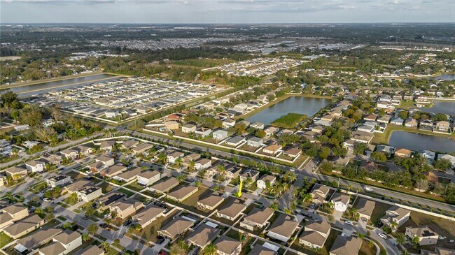 Building Photo - 304 Cascade Bend Dr