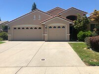 Building Photo - Broadstone 3 Bedroom + Office AND a 3 Car Garage Single Story with Low Maintenance Backyard