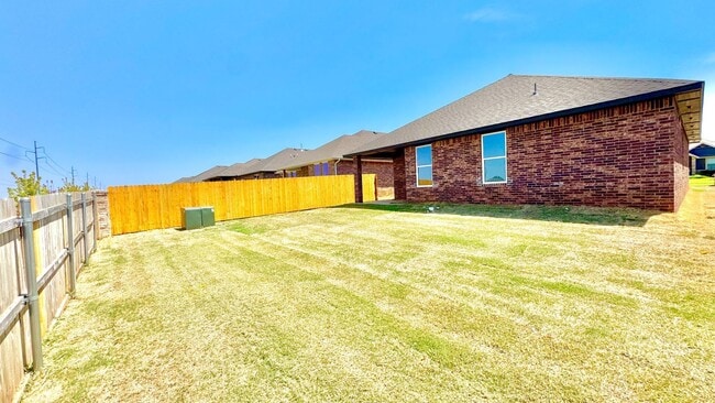 Building Photo - Beautiful Brand New 3-Bedroom Home in Coun...