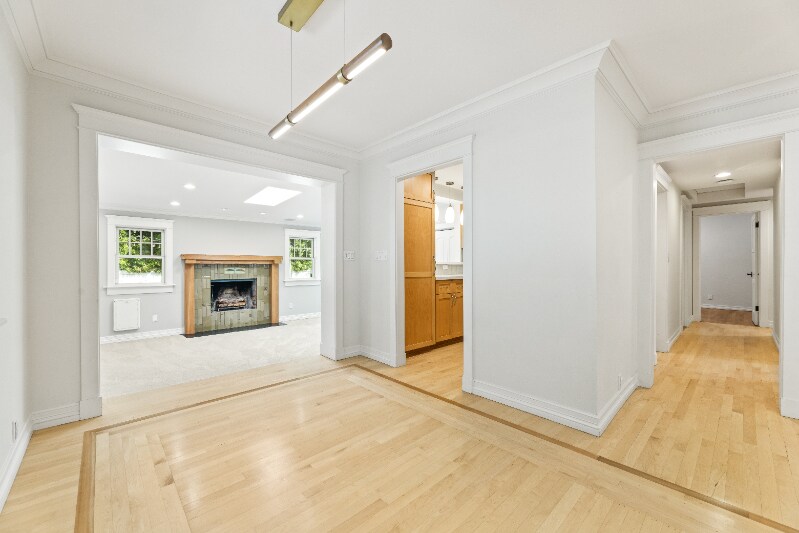 Building Photo - 5713 W 79th St