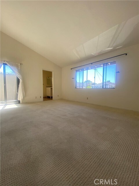 Building Photo - 1204 Elm Ave