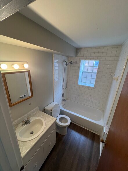 Building Photo - 4204 Billtown Rd