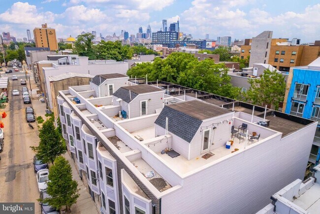 Building Photo - 1222 N 7th St