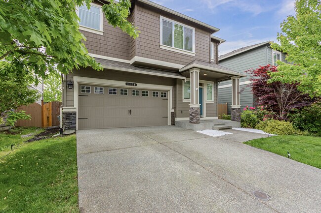 Building Photo - 1124 27th St NW