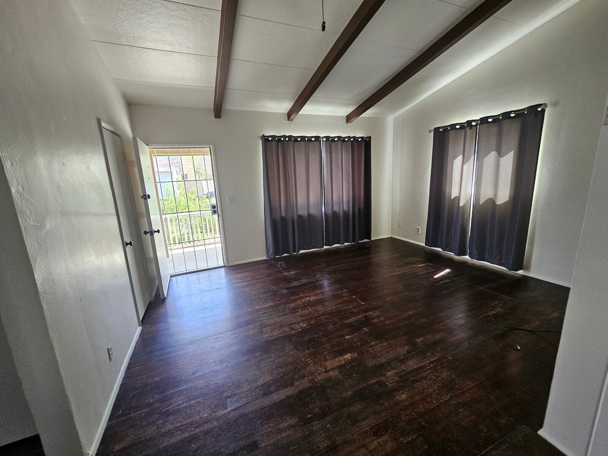 Building Photo - 228 W E St