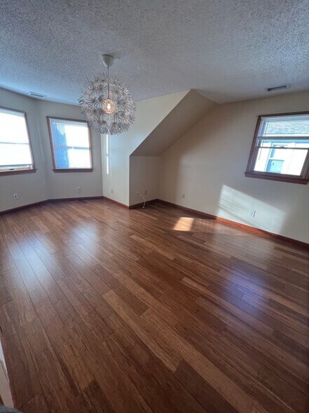 Building Photo - 670 Franklin Ave