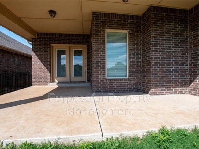 Building Photo - 12037 Ashford Dr