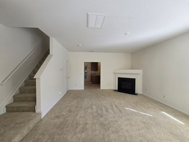 Building Photo - 100 Ranger Pl