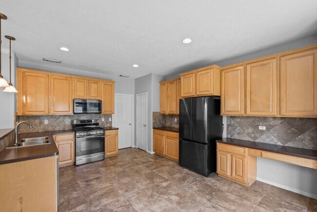 Building Photo - 8206 Point Pendleton Dr