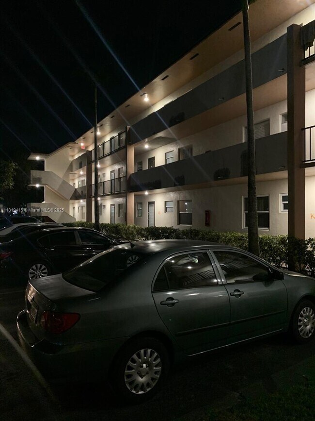 Building Photo - 8300 Sands Point Blvd