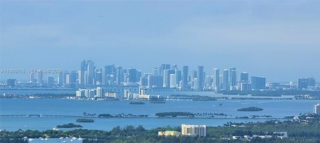 Building Photo - 18975 Collins Ave