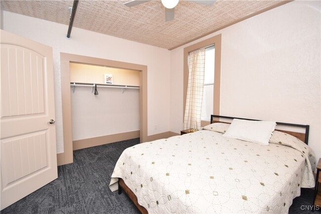 Building Photo - 152 Court 5 Ct