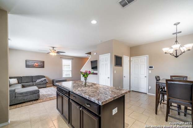 Building Photo - 10130 Castello Cyn