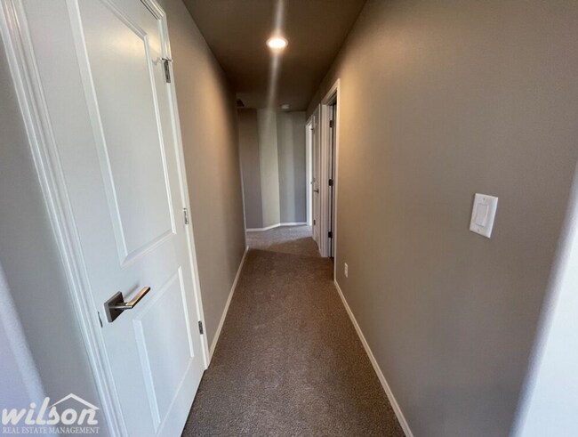 Building Photo - Charming 3BD/2BA House for Rent in West Valley