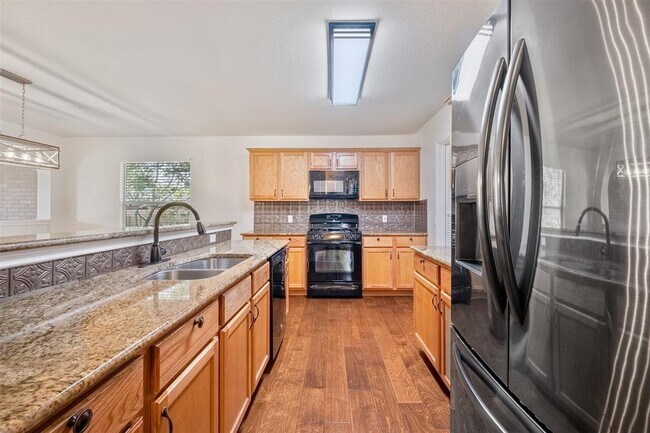 Building Photo - 105 Pentire Way