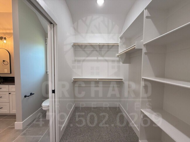 Building Photo - 3200 N Arden Wy