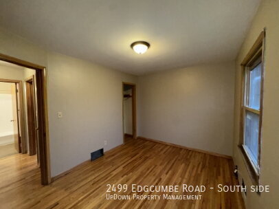 Building Photo - 2499 Edgcumbe Rd