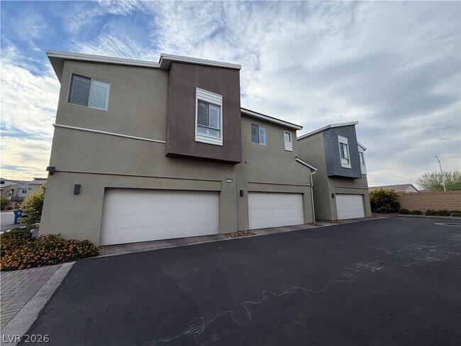 Building Photo - 9262 Desert Pearl Ave