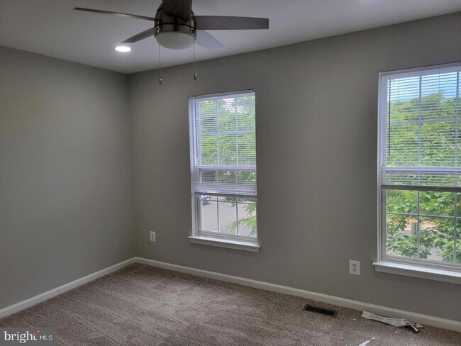 Building Photo - 44189 Litchfield Terrace