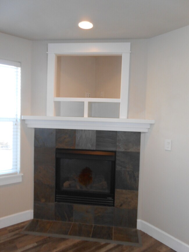 Building Photo - 61746 Darla Pl