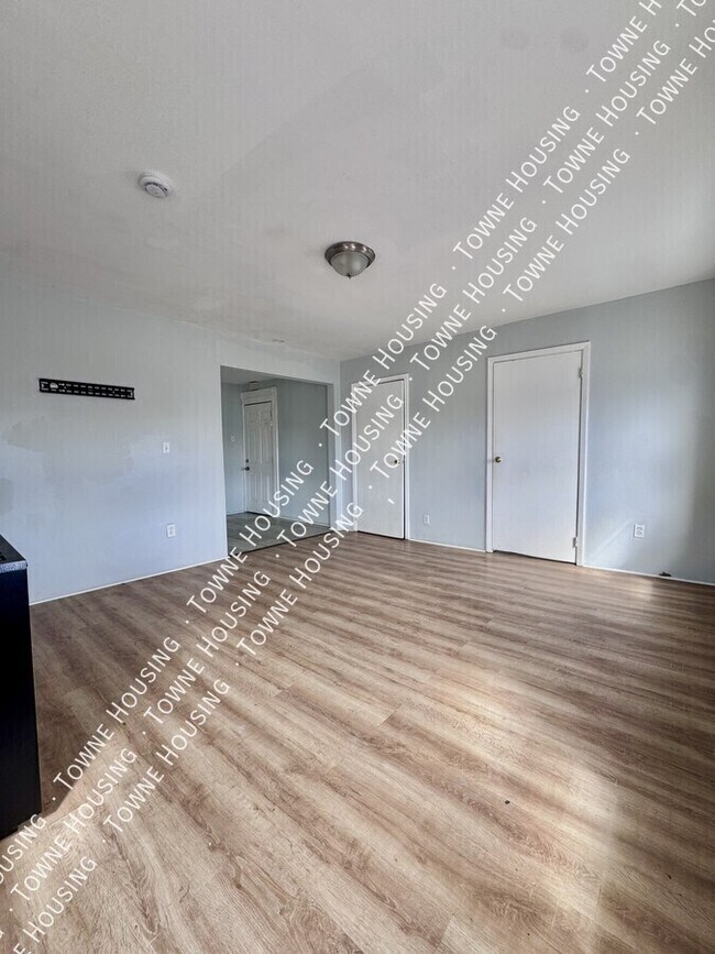 Building Photo - 238 Amherst St