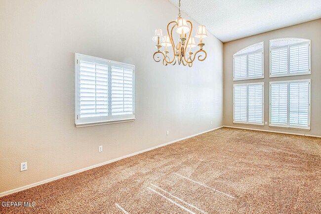 Building Photo - 6076 Los Siglos Dr