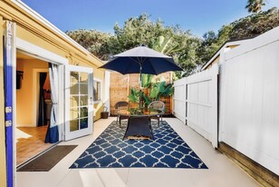 Private, gated patio entrance - 2015 Bacon St