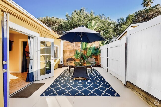 Private, gated patio entrance - 2015 Bacon St