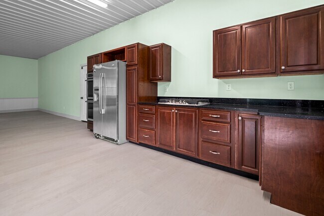 Building Photo - 7795 Loches Rd