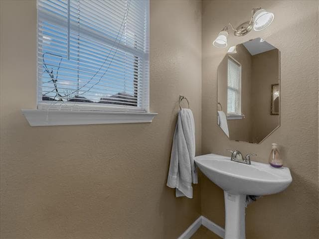 Building Photo - 1119 Gaines Mills Rd