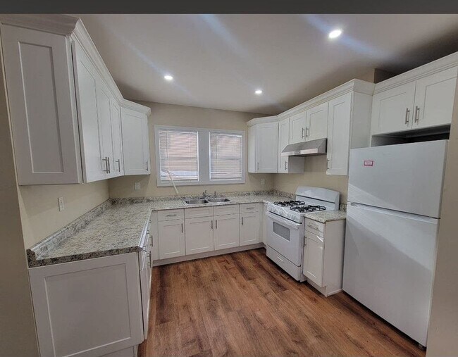 Building Photo - 109-26 174th Street, Apt 1