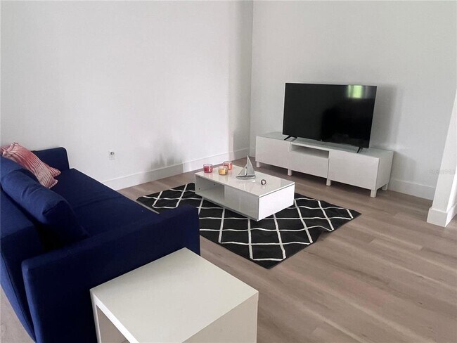 Building Photo - 2816 Silas Ave