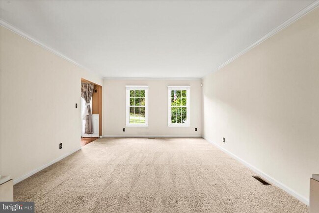 Building Photo - 80 Stonewall Dr