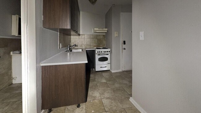 Building Photo - 1701-3 N 20th St