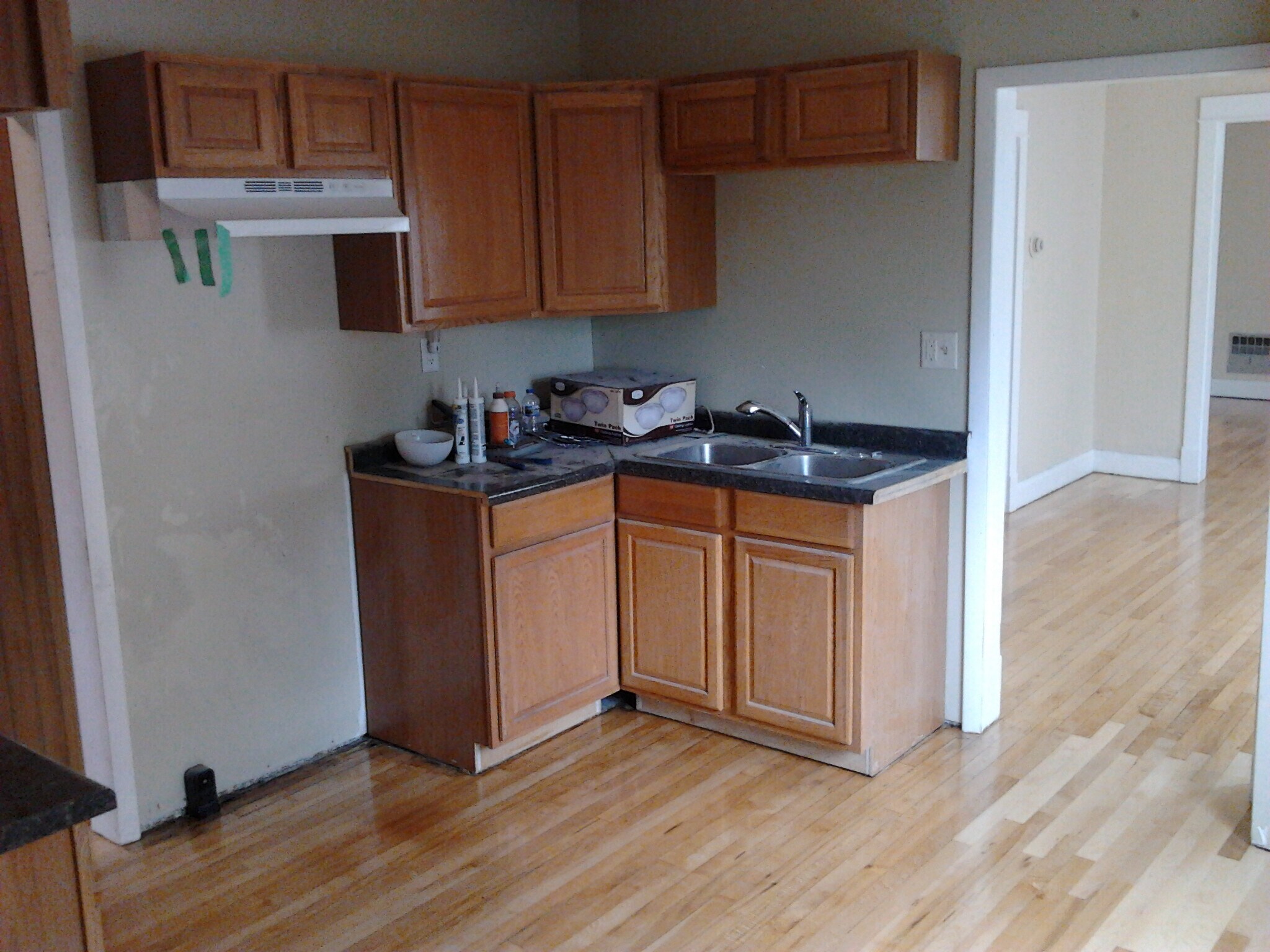 Building Photo - 1821 E 6th St