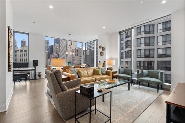 Building Photo - 403 N Wabash Ave