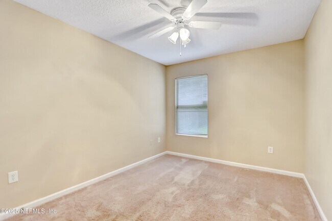 Building Photo - 8448 Kona Ave