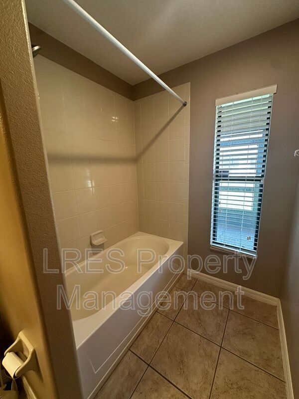 Building Photo - 3965 Marietta Way