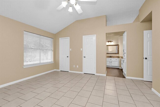Building Photo - 9019 Driftstone Dr