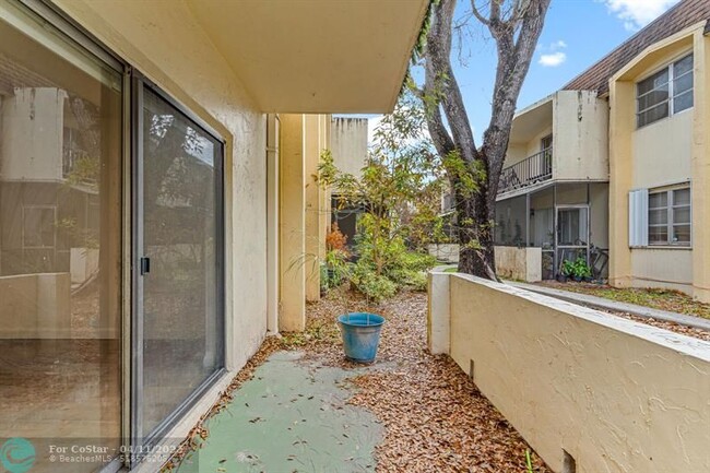 Building Photo - 7831 SW 56th St