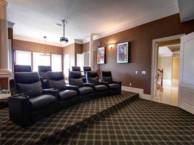 Building Photo - 502 Rivercliff Trce