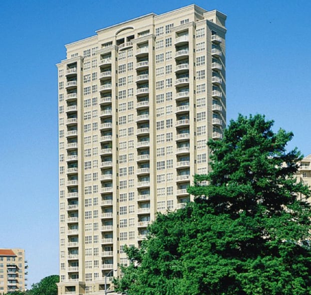 Building Photo - 3225 Turtle Creek Blvd