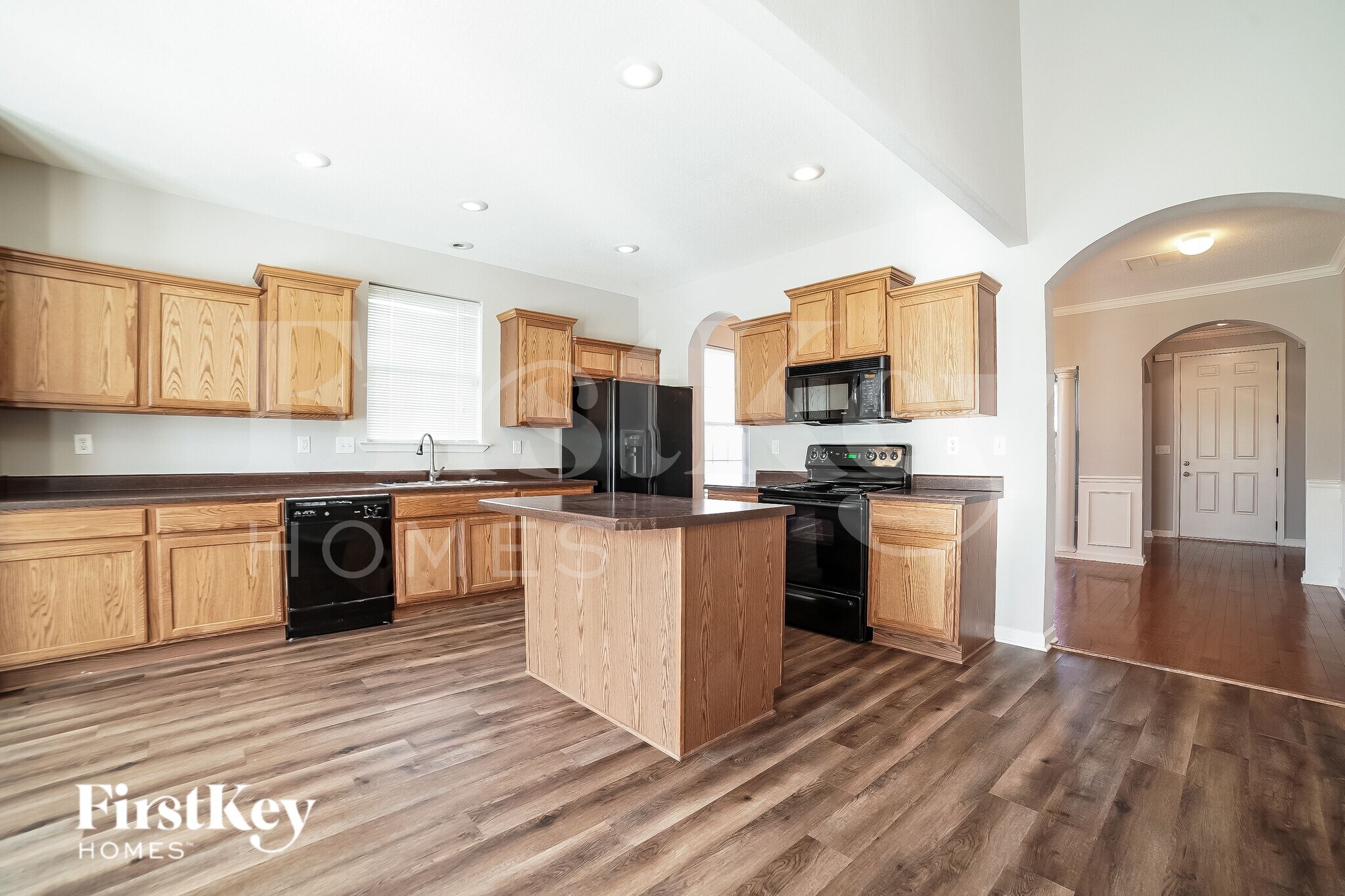 Building Photo - 5515 Southern Peake Dr